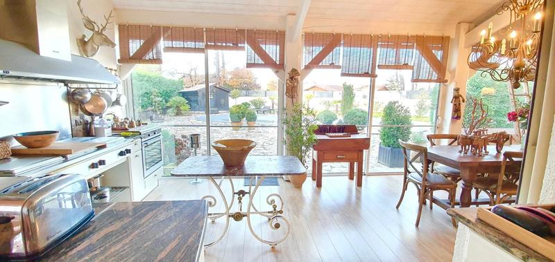 Maison - 145 m² - 7 pièces