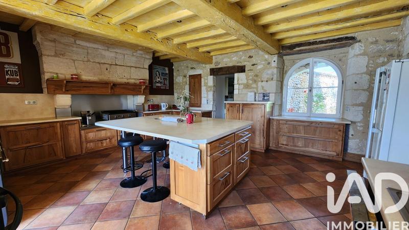 Maison - 342 m² - 11 pièces