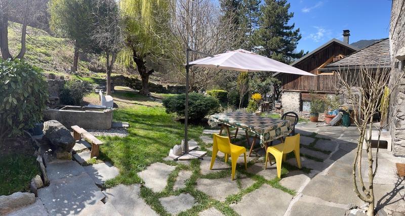 Maison - 596 m² - 8 pièces