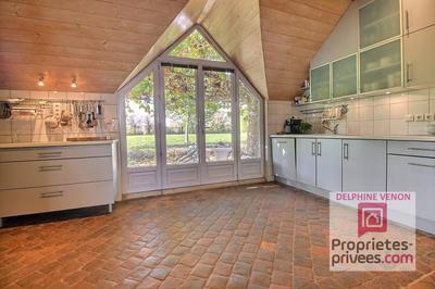 Propriété - 300 m² - 8 pièces