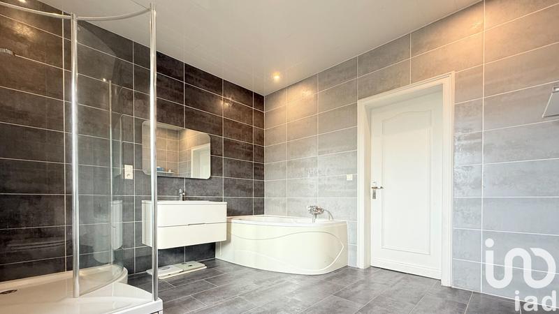 Maison - 139 m² - 6 pièces