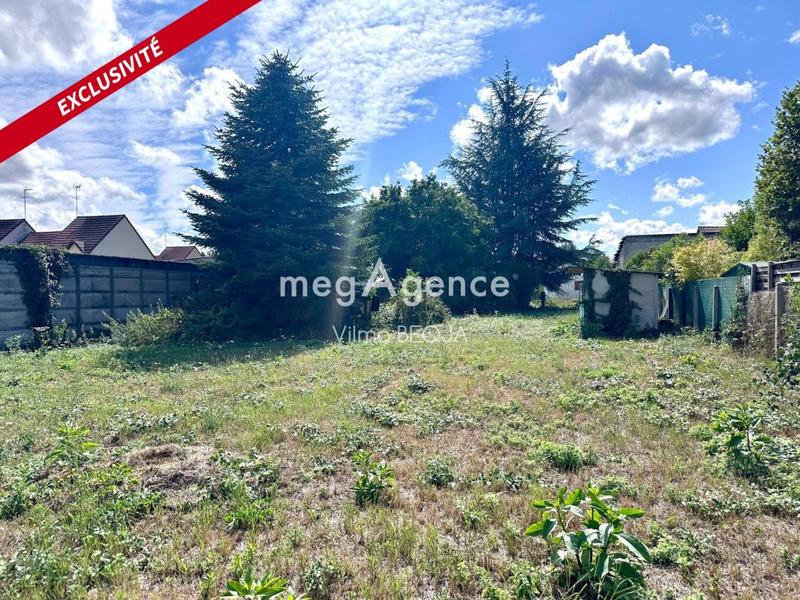 Terrain constructible - 1 665 m²
