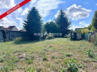 Terrain constructible - 1 665 m²