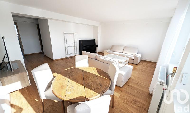 Appartement - 90 m² - 5 pièces