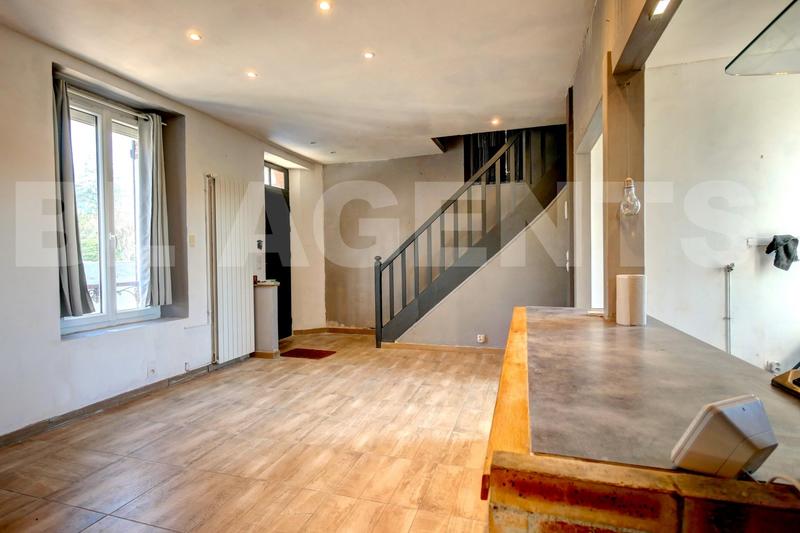 Maison - 183 m² - 8 pièces