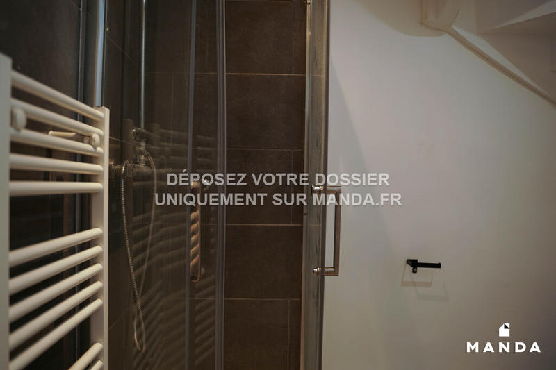 Chambre - 9 m² - 4 pièces