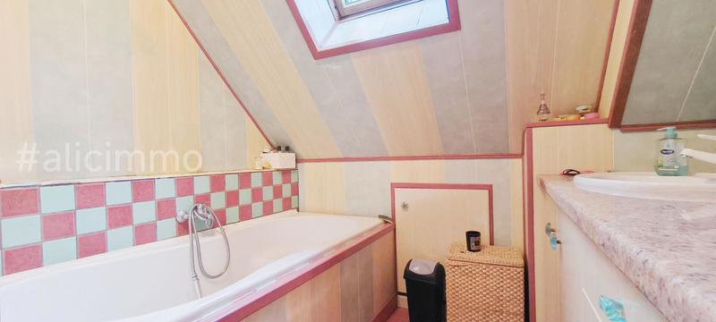 Maison - 135 m² - 6 pièces