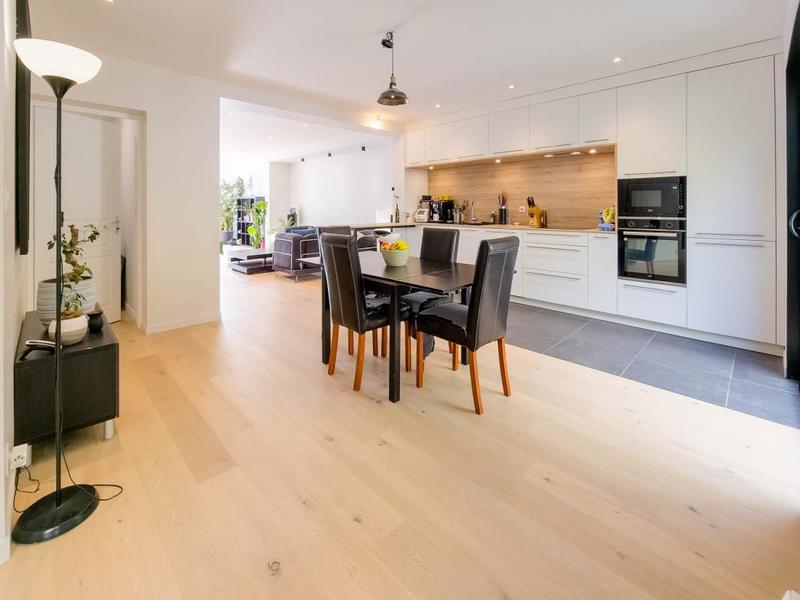 Maison - 180 m² - 6 pièces