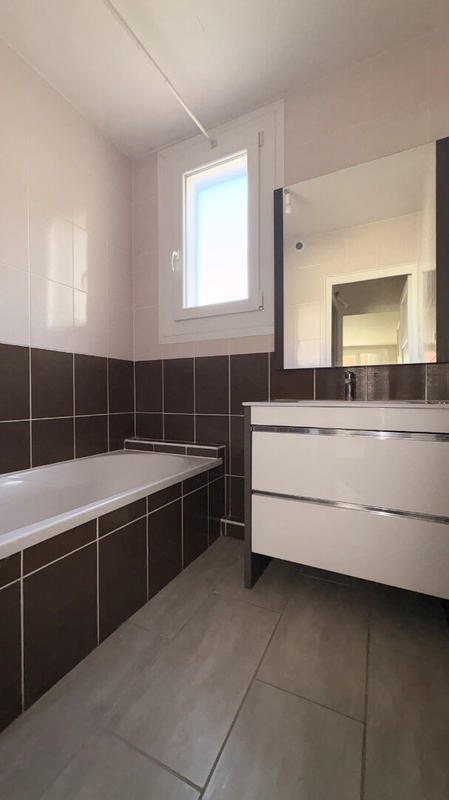 Appartement - 57 m² - 3 pièces