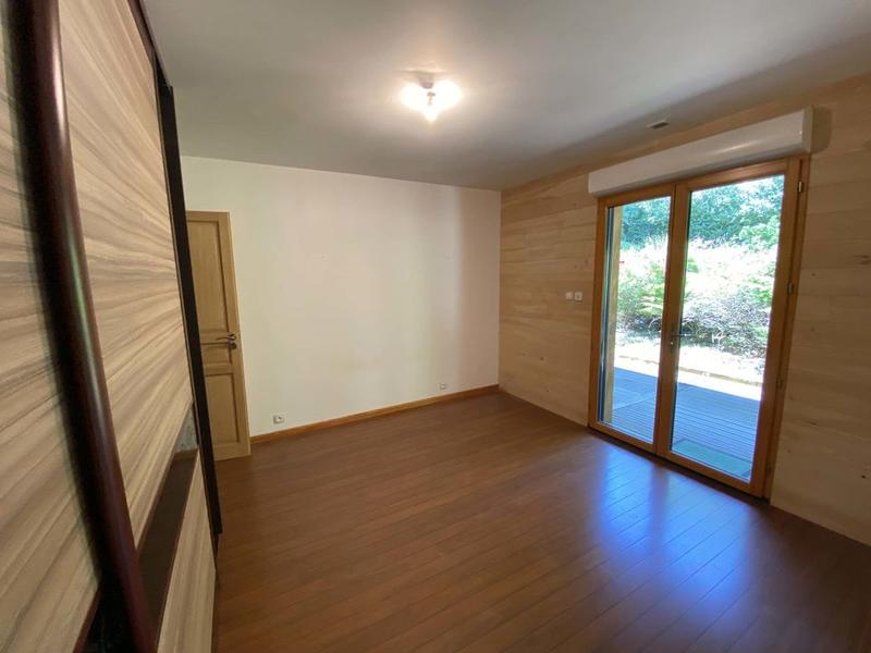 Maison - 170 m² - 7 pièces