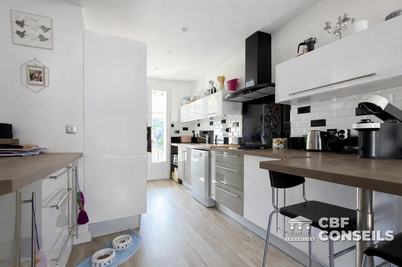 Maison - 80 m² - 5 pièces