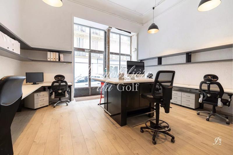 Local commercial - 102 m² - 4 pièces