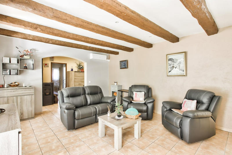 Maison - 92 m² - 5 pièces