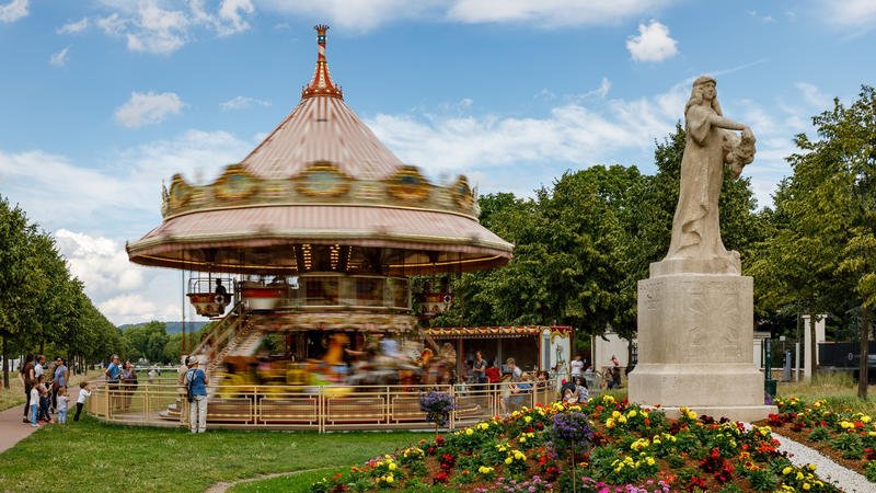 Maison - 300 m² - 9 pièces