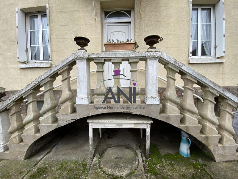 Maison - 94 m² - 6 pièces