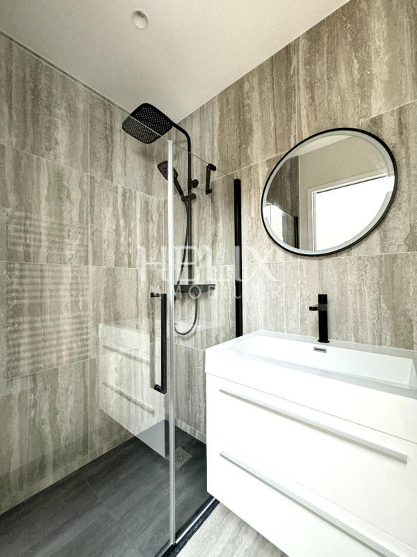 Appartement - 105 m² - 3 pièces