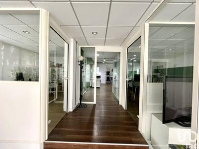 Local commercial - 117 m²