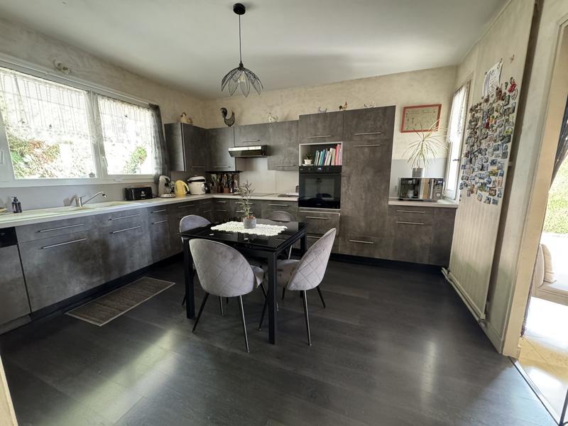 Maison contemporaine - 175 m² - 6 pièces