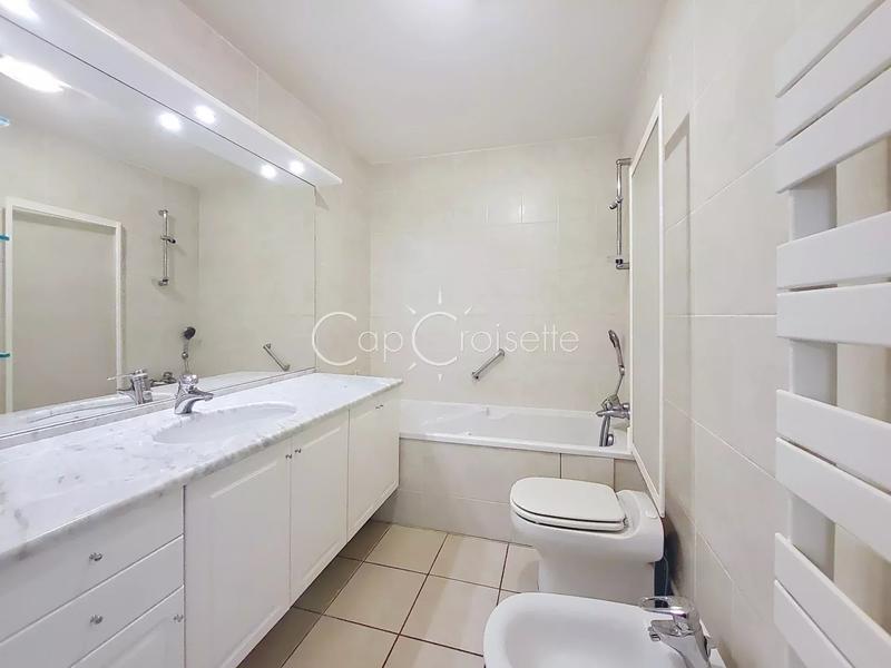 Appartement - 76 m² - 3 pièces