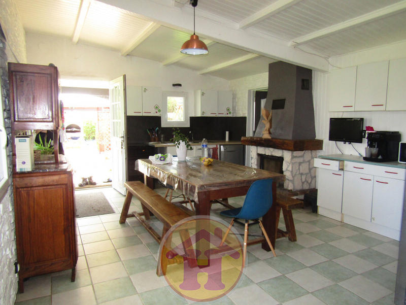 Maison - 100 m² - 3 pièces