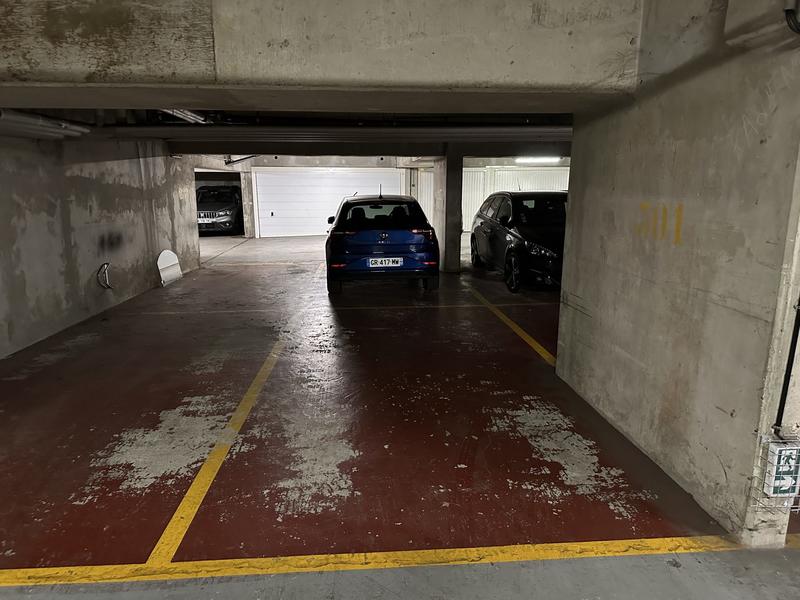 Parking / Garage - 16 m²