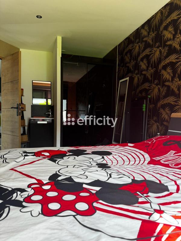 Maison - 90 m² - 3 pièces