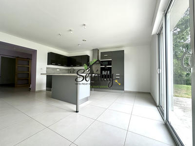 Maison - 140 m² - 5 pièces