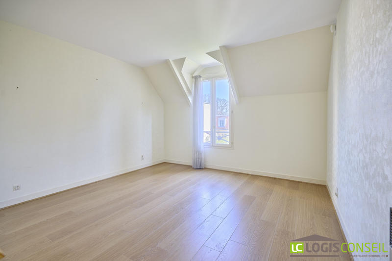 Maison traditionnelle - 120 m² - 5 pièces