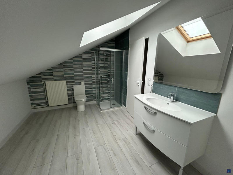 Maison - 102 m² - 5 pièces