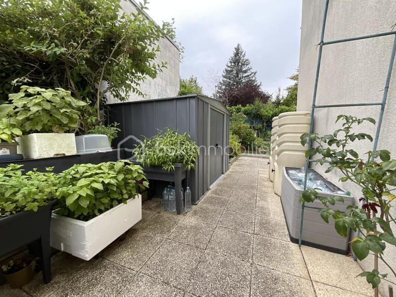 Maison - 93 m² - 4 pièces