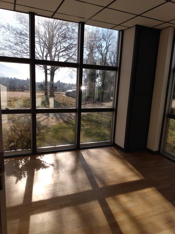 Local d'activité / Entrepôt - 1 250 m²