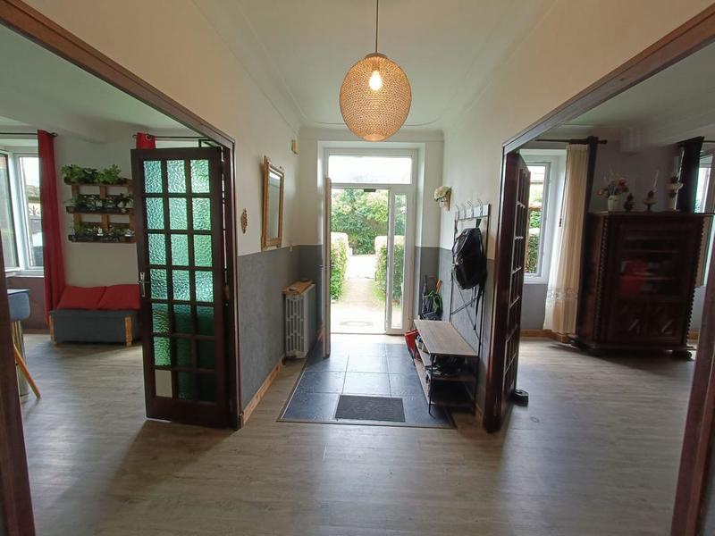 Maison - 245 m² - 6 pièces