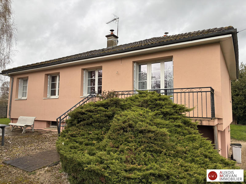 Maison - 90 m² - 5 pièces