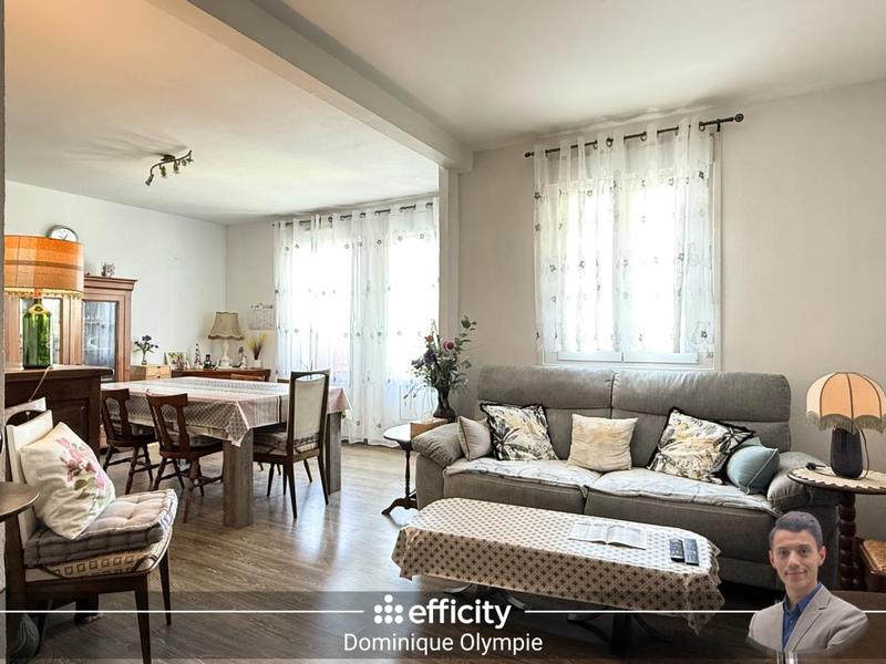 Appartement - 80 m² - 5 pièces