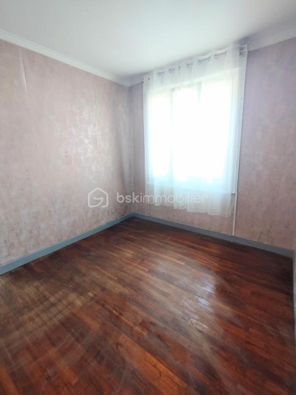 Pavillon - 180 m² - 9 pièces