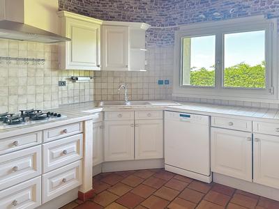 Maison - 270 m² - 7 pièces