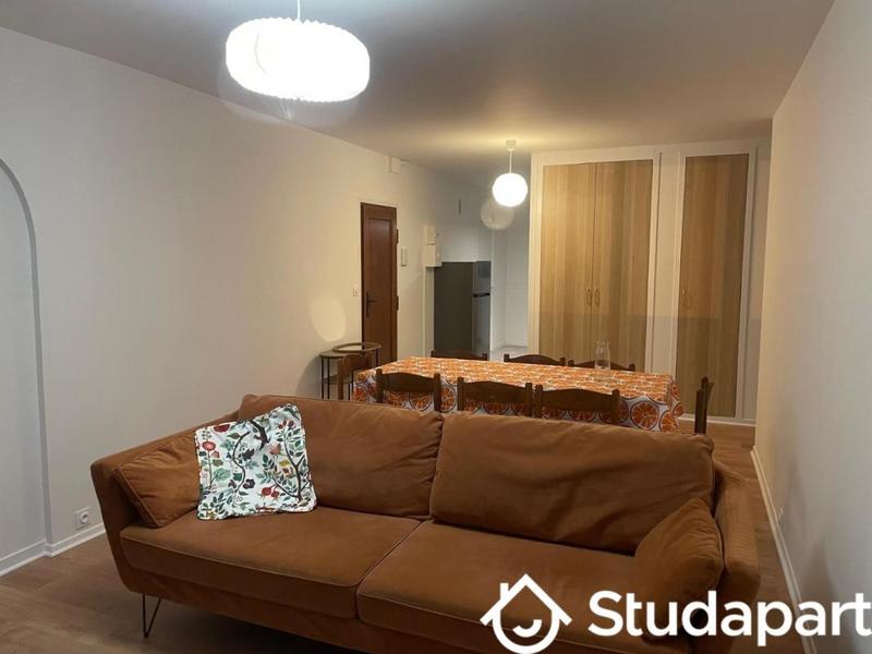 Chambre - 15 m² - 1 pièce