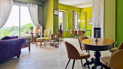 Maison - 217 m² - 6 pièces