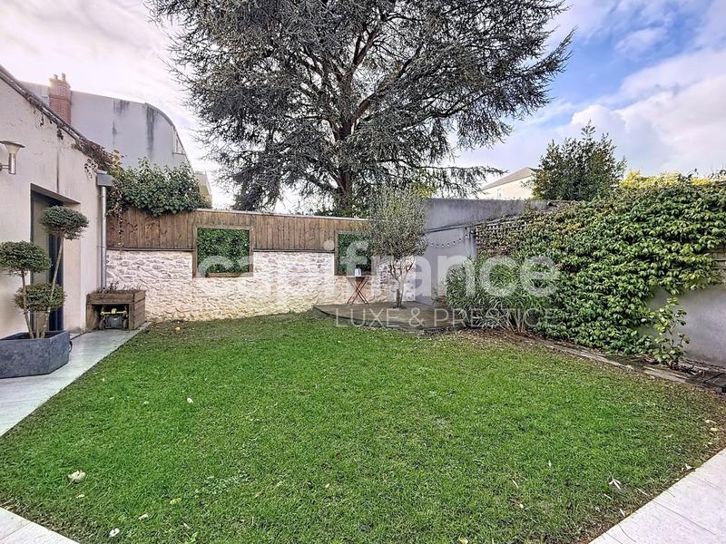 Maison de ville - 156 m² - 7 pièces