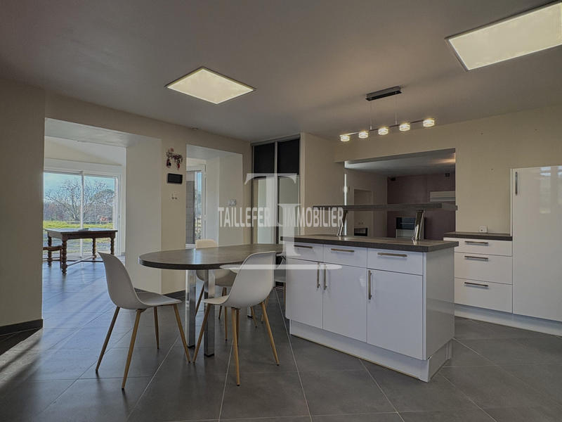 Maison - 117 m² - 6 pièces