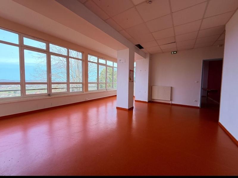 Maison - 550 m² - 20 pièces