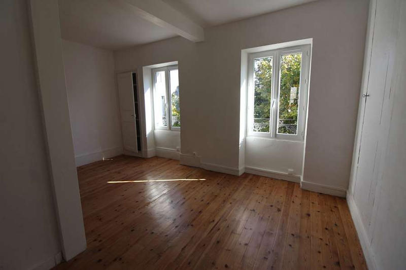 Maison - 190 m² - 6 pièces