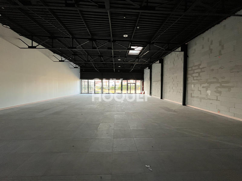 Local commercial - 262 m²