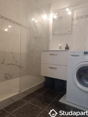 Chambre - 9 m² - 1 pièce