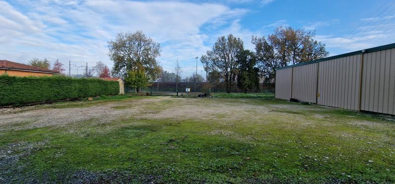 Local commercial - 305 m² - 5 pièces