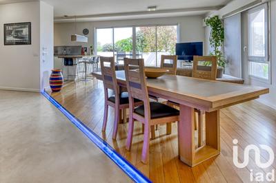 Appartement - 162 m² - 6 pièces