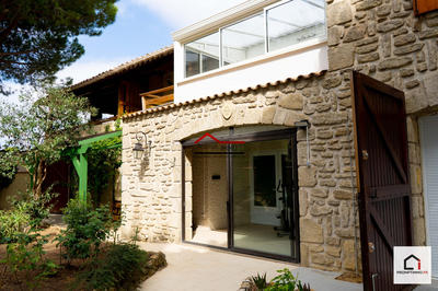 Maison - 520 m² - 8 pièces