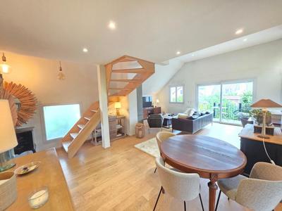 Appartement - 95 m² - 4 pièces