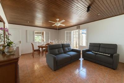 Maison - 93 m² - 5 pièces