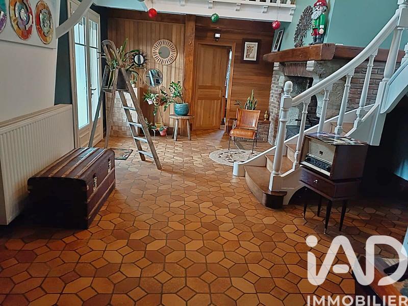 Maison - 377 m² - 10 pièces